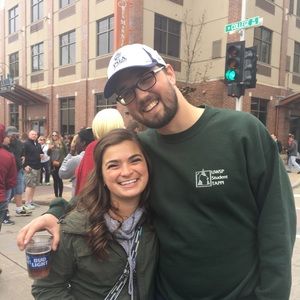 Meet your Posher, Alicia